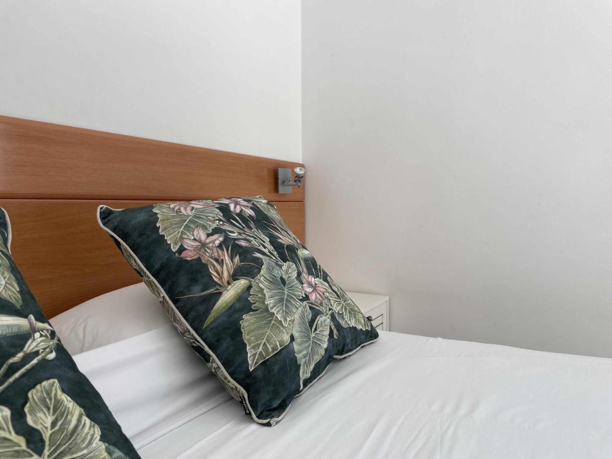 Appartement Solàrium con terraza a 5 minutos de la playa recientemente renovado à Gérone Extérieur photo