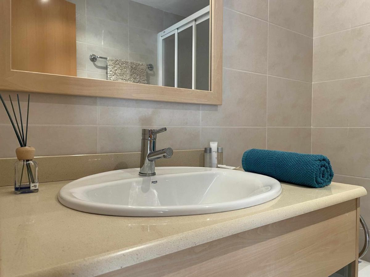 Appartement Solàrium con terraza a 5 minutos de la playa recientemente renovado à Gérone Extérieur photo